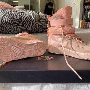 Nike sf air force 1 high top buckle